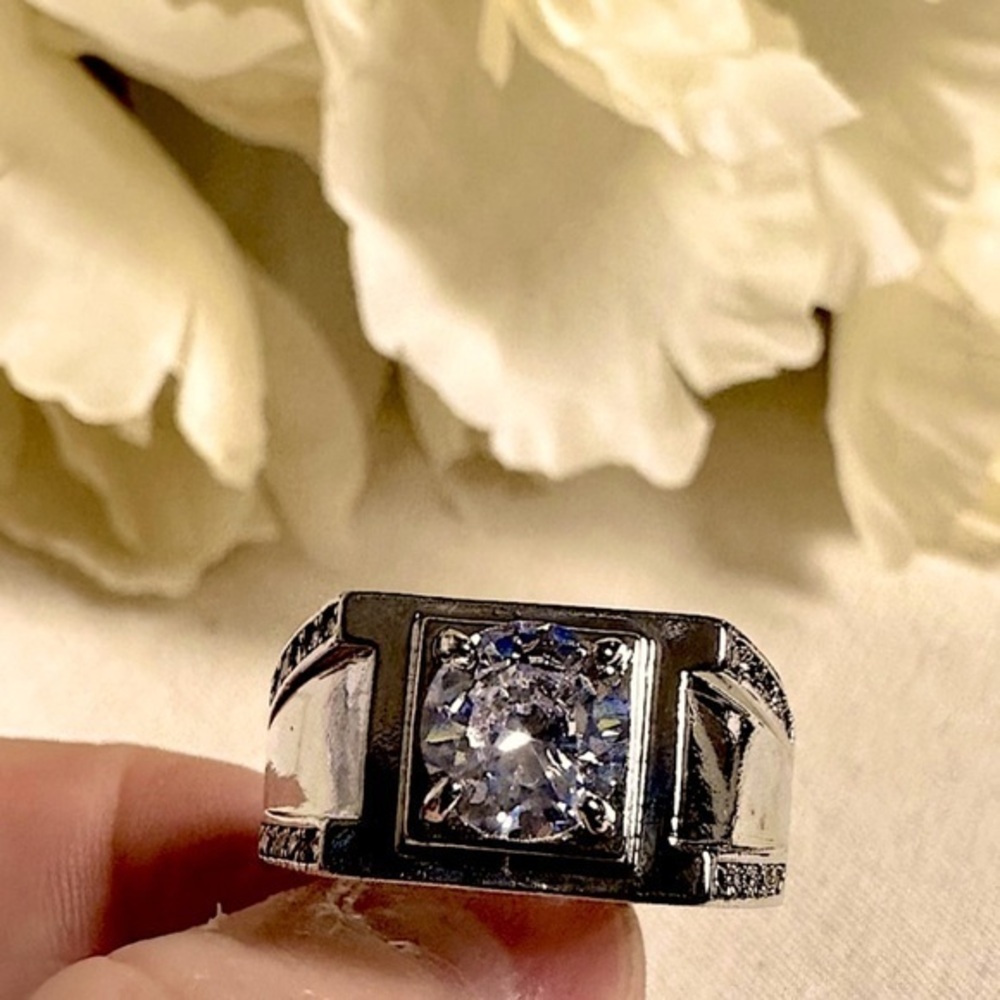 Mens 18k white Round Diamond 2.1 CT. Wide Band Ring bling icy fire